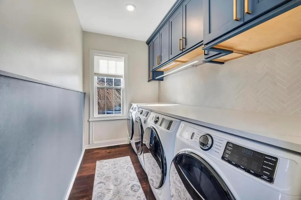 23 Pinehurst Drive Mount Sinai NY 11766