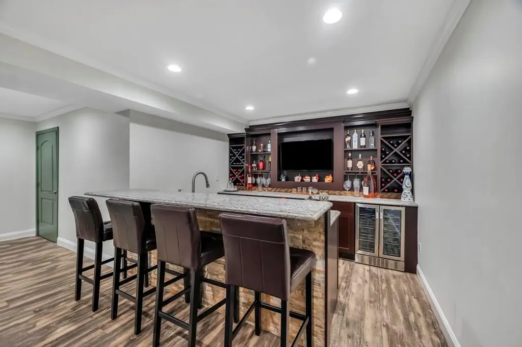 23 Pinehurst Drive Mount Sinai NY 11766