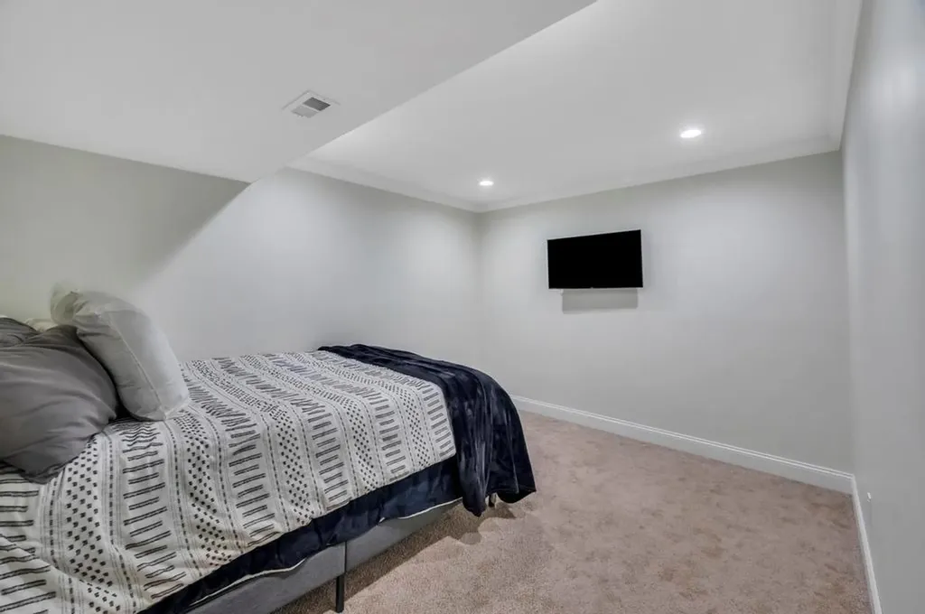 23 Pinehurst Drive Mount Sinai NY 11766