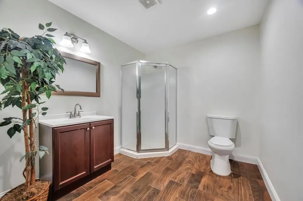 23 Pinehurst Drive Mount Sinai NY 11766