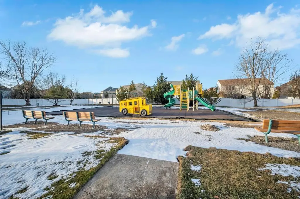 23 Pinehurst Drive Mount Sinai NY 11766