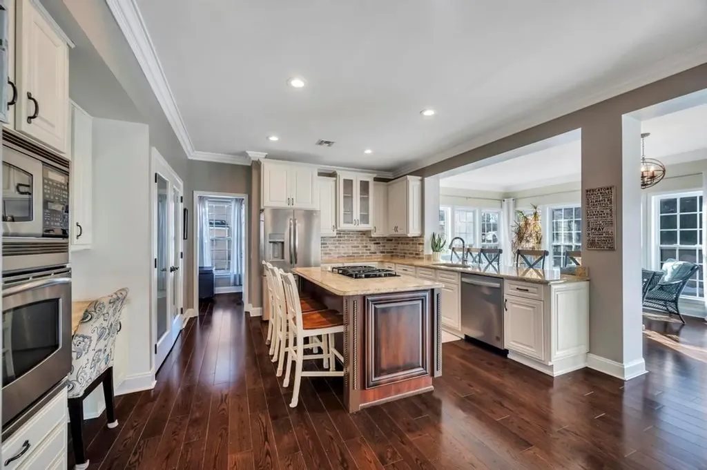 23 Pinehurst Drive Mount Sinai NY 11766