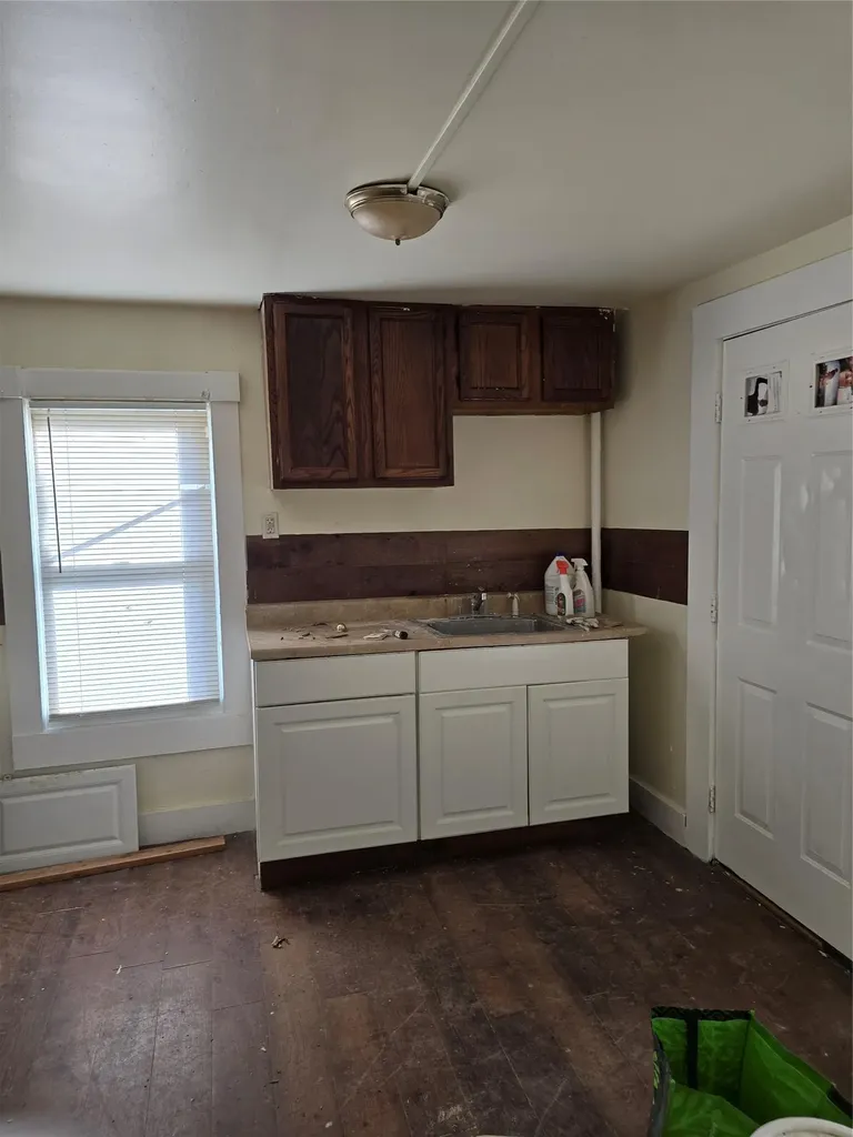 412 Maple Street Poughkeepsie NY 12601