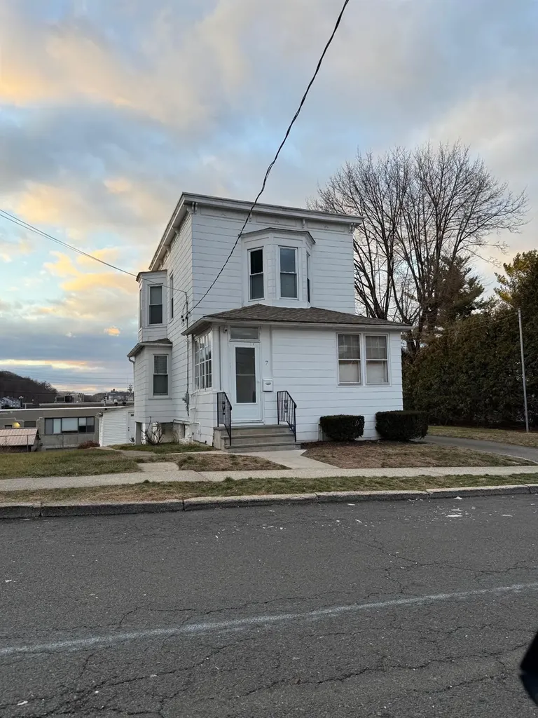 7 N Hillside Avenue Elmsford NY 10523