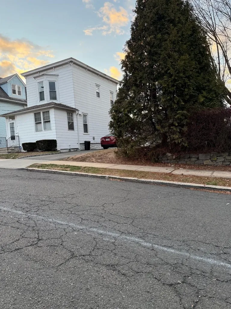 7 N Hillside Avenue Elmsford NY 10523