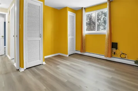 16 Country Greens Drive Holtsville NY 11742