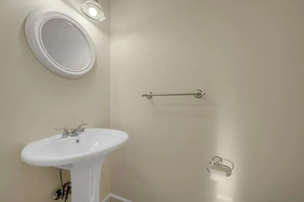 88 Byron Avenue Yonkers NY 10704