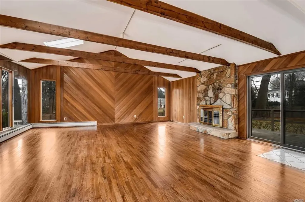 36 Bevin Road Northport NY 11768