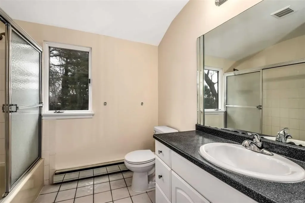 36 Bevin Road Northport NY 11768