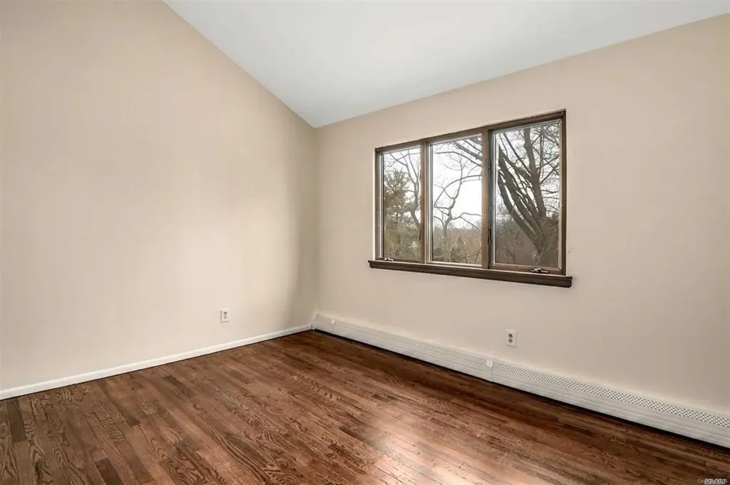 36 Bevin Road Northport NY 11768