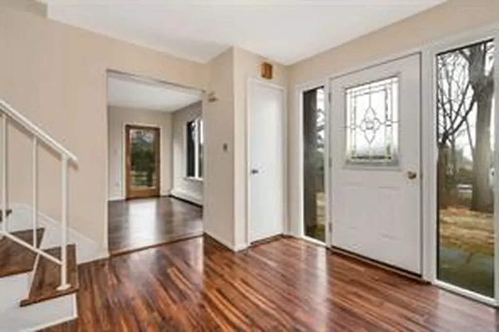 36 Bevin Road Northport NY 11768