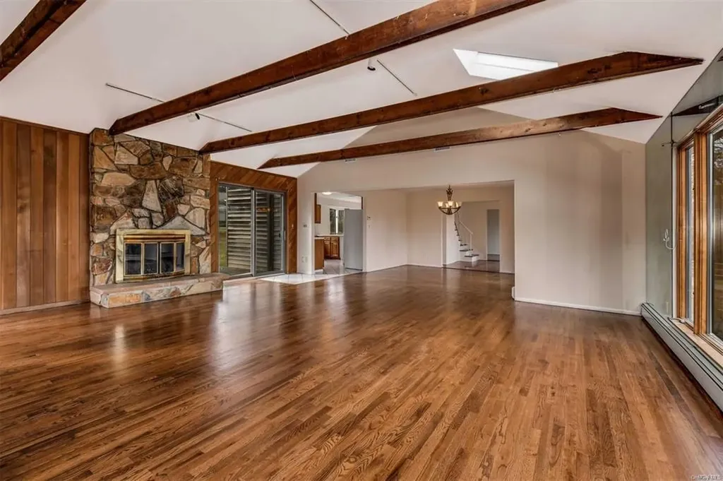 36 Bevin Road Northport NY 11768