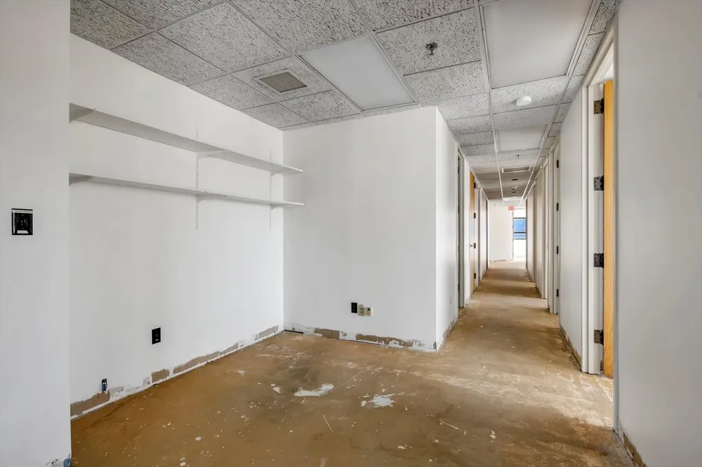 1 Summit Avenue White Plains NY 10606