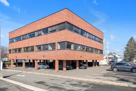 1 Summit Avenue White Plains NY 10606