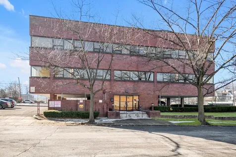 1 Summit Avenue White Plains NY 10606