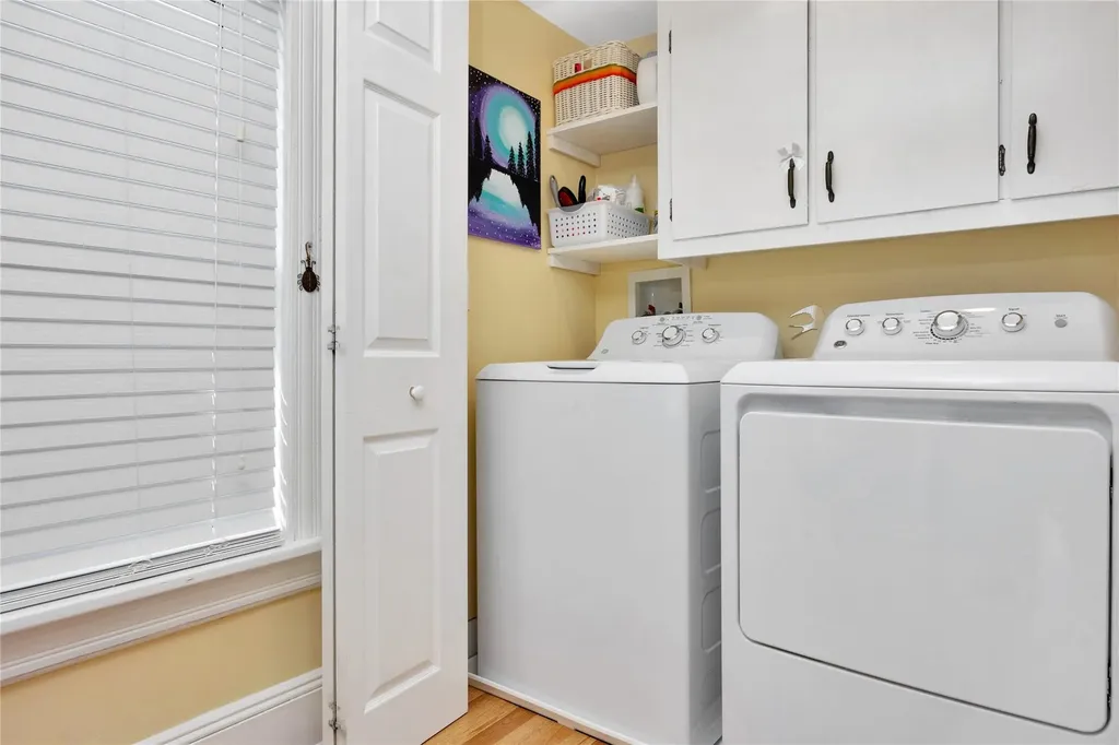 21 Elliot Place Islip NY 11751