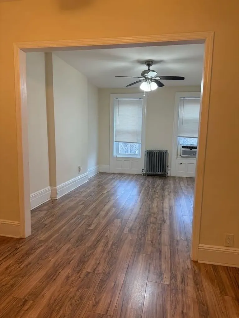 239 Jackson Street Brooklyn NY 11211