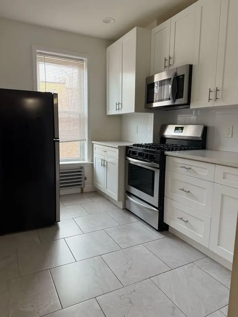 239 Jackson Street Brooklyn NY 11211