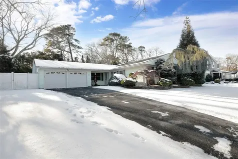 12 Westbrook Road Coram NY 11727