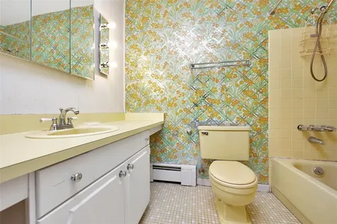 12 Westbrook Road Coram NY 11727