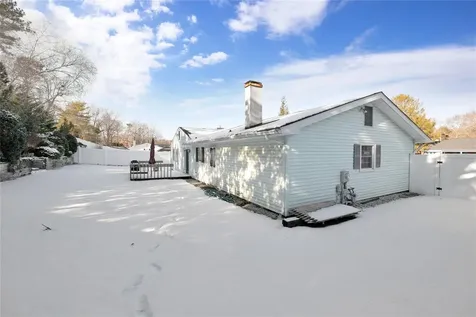 12 Westbrook Road Coram NY 11727