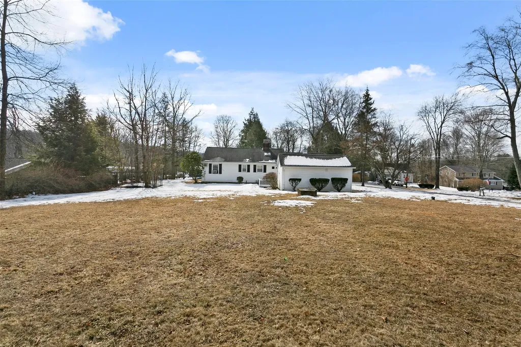6 Park Lane Mahopac NY 10541