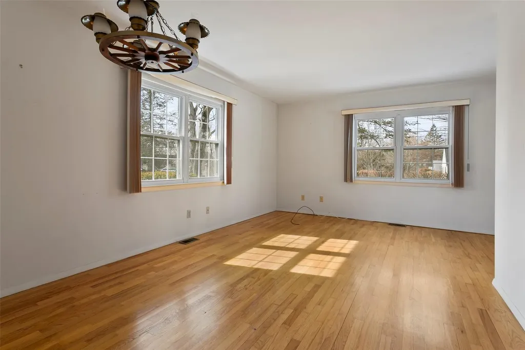 6 Park Lane Mahopac NY 10541