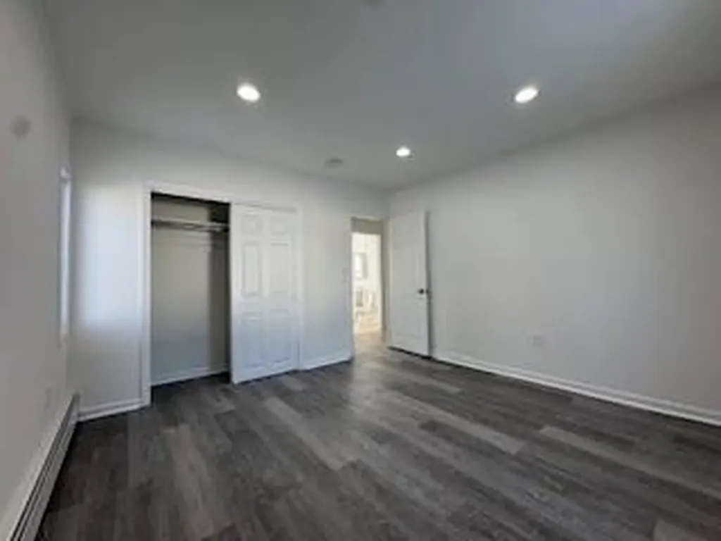 89 Sunrise Lane Levittown NY 11756
