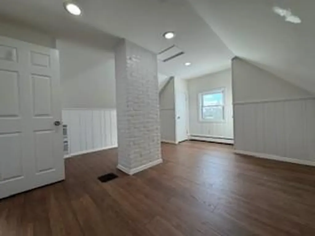 89 Sunrise Lane Levittown NY 11756