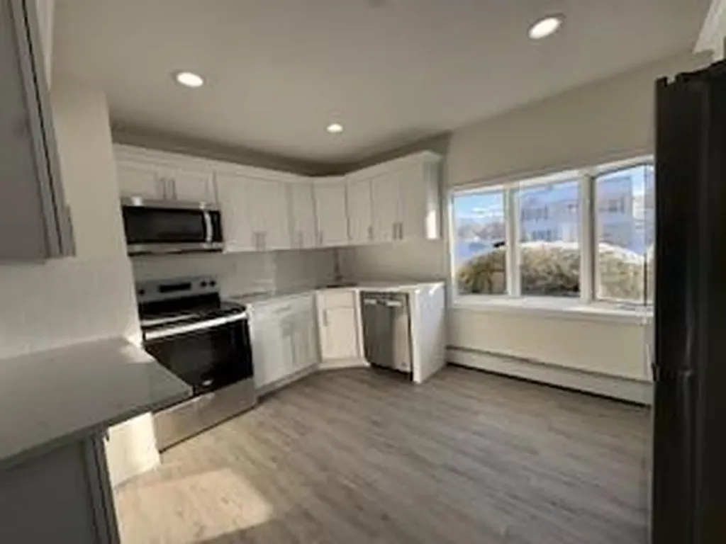 89 Sunrise Lane Levittown NY 11756