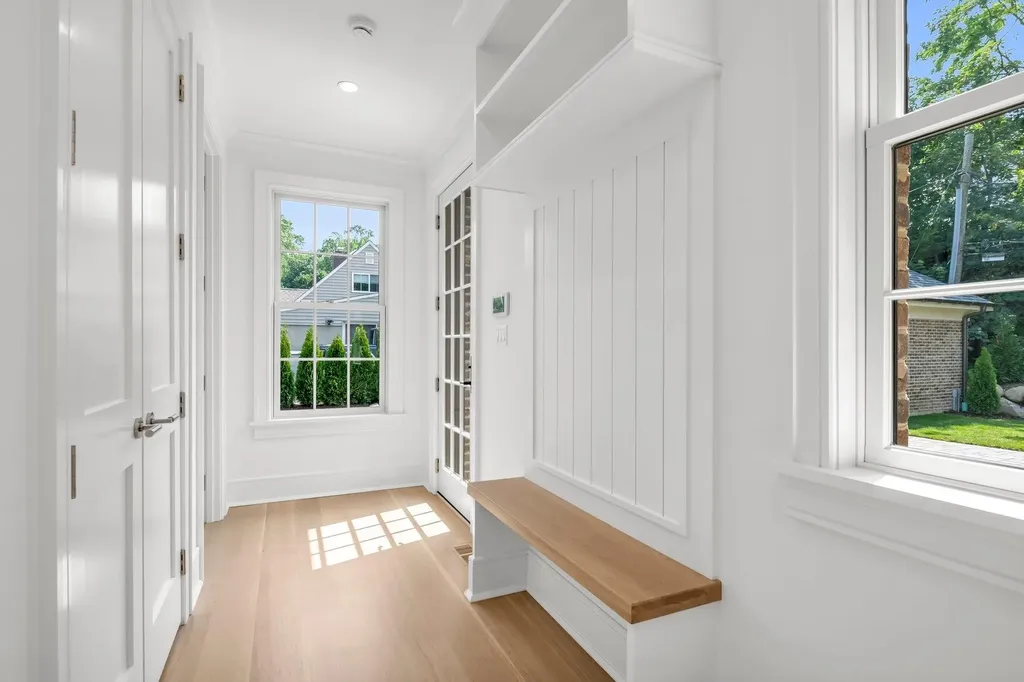 85 Dorchester Drive Manhasset NY 11030
