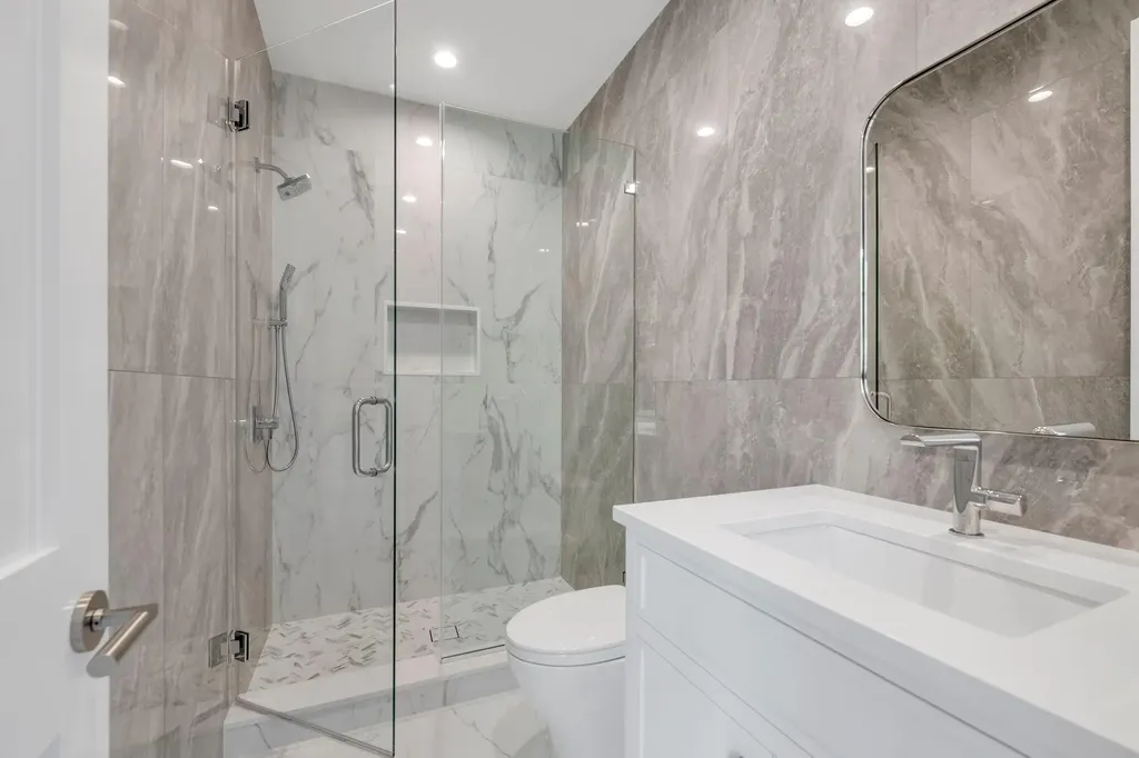 85 Dorchester Drive Manhasset NY 11030