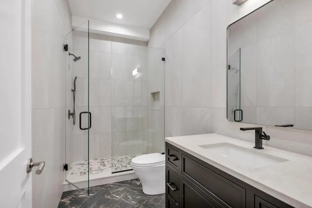 85 Dorchester Drive Manhasset NY 11030
