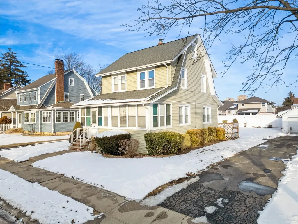 88 Fairview Boulevard Hempstead NY 11550