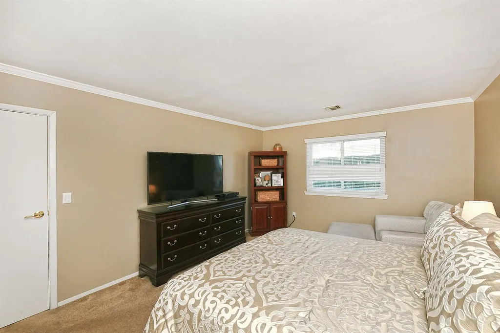 78 Scarlett Drive Commack NY 11725