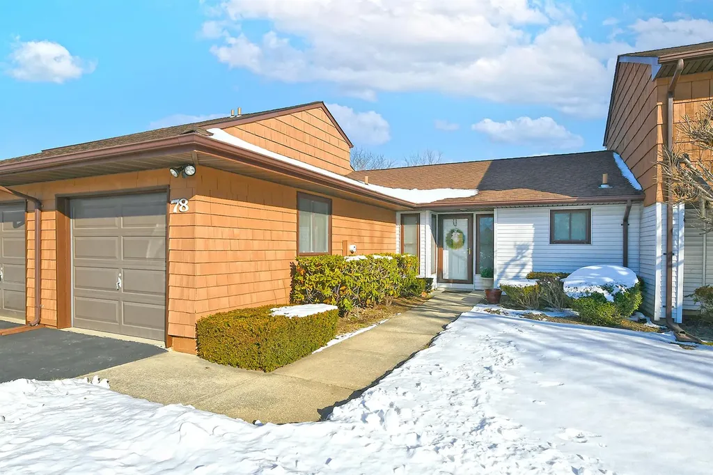 78 Scarlett Drive Commack NY 11725