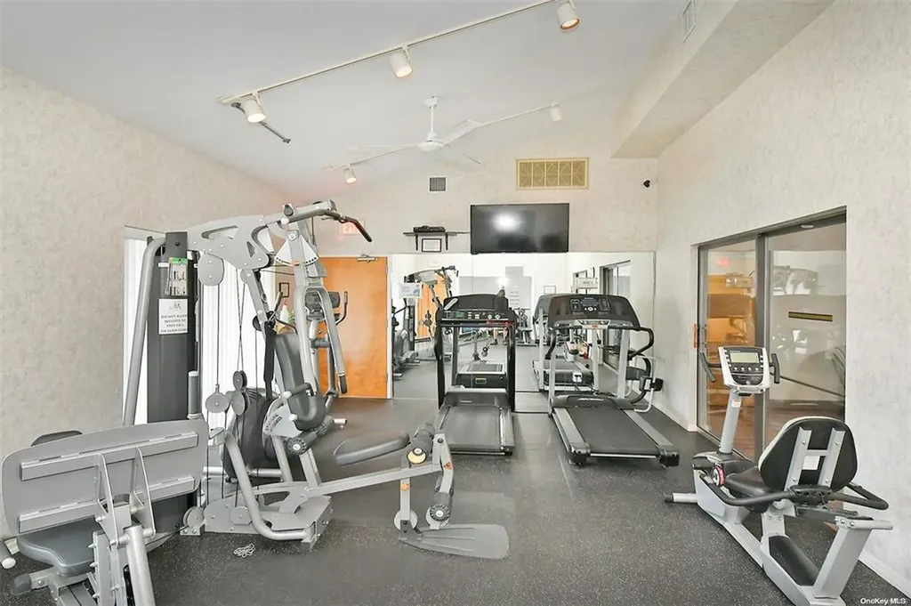 78 Scarlett Drive Commack NY 11725