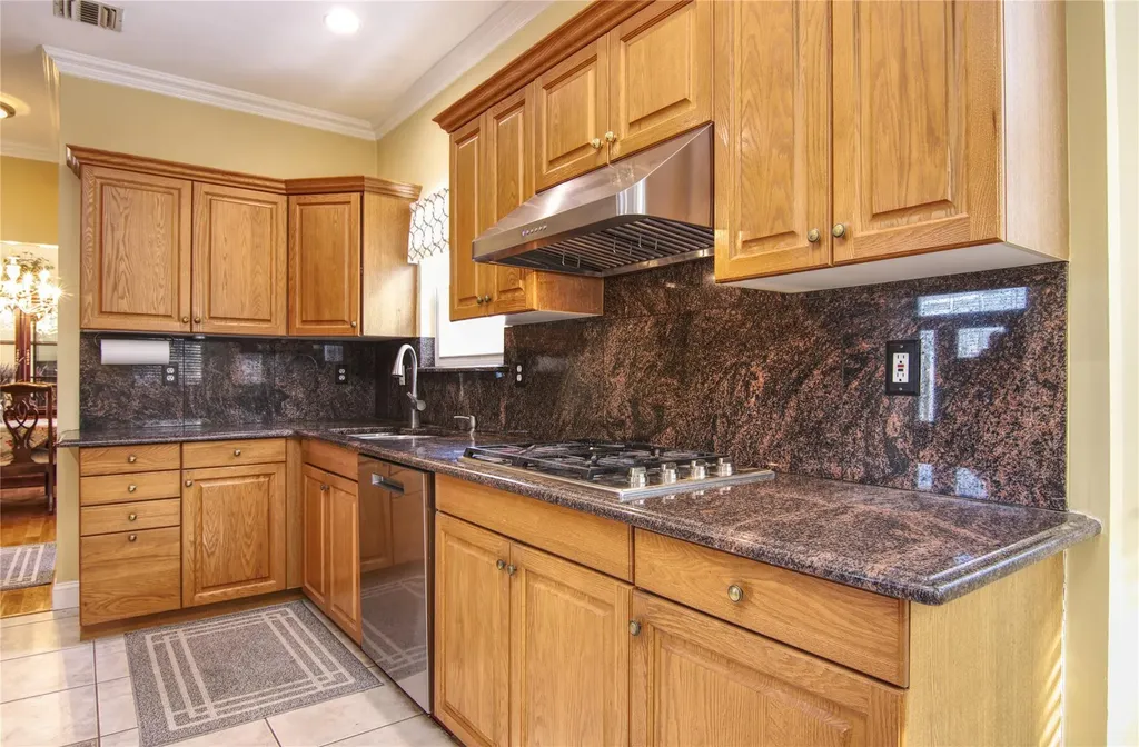 20 Whispering Woods Drive Smithtown NY 11787