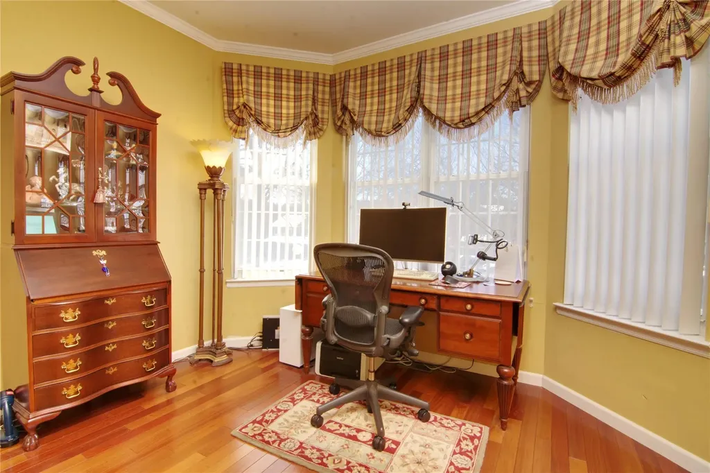20 Whispering Woods Drive Smithtown NY 11787