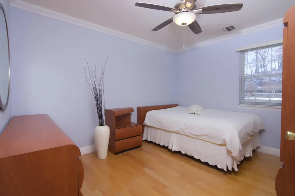 20 Whispering Woods Drive Smithtown NY 11787