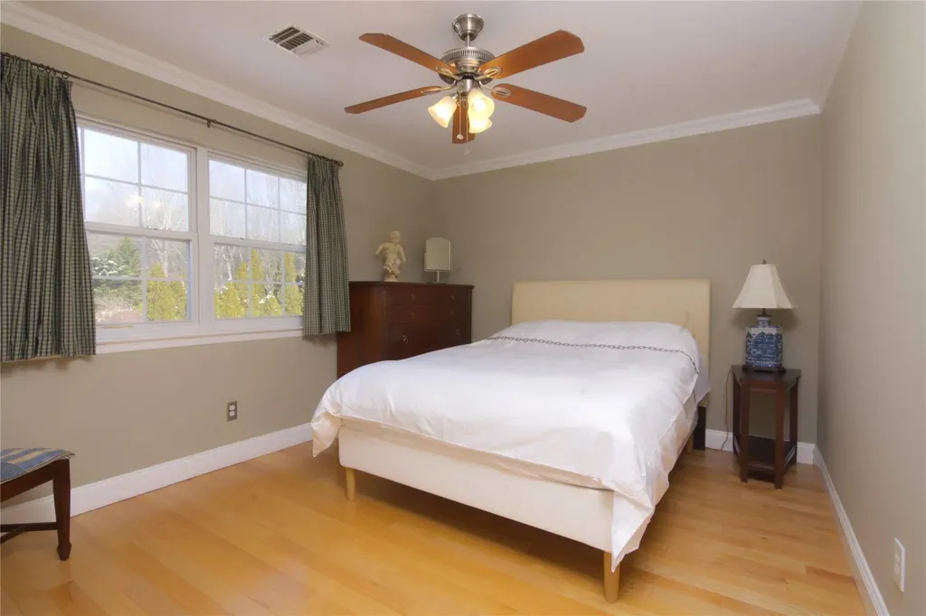 20 Whispering Woods Drive Smithtown NY 11787