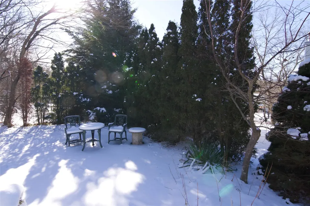20 Whispering Woods Drive Smithtown NY 11787