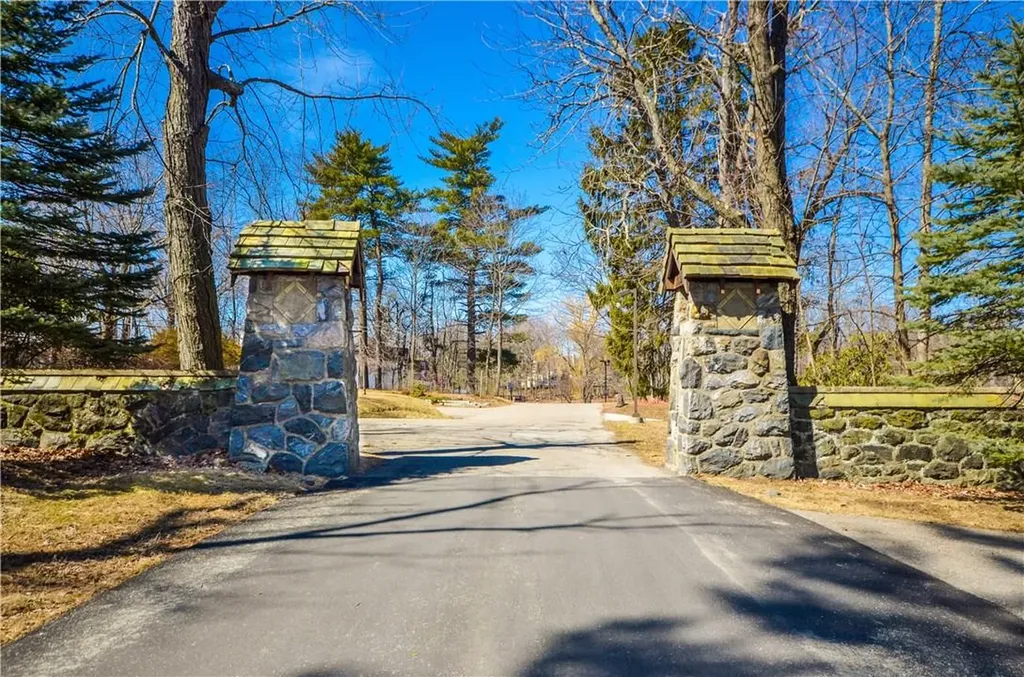 620 Sleepy Hollow Road Briarcliff Manor NY 10510