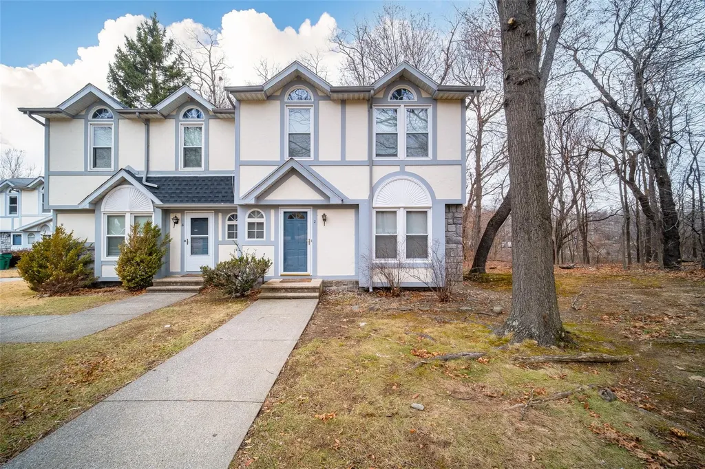2 Angela Court Beacon NY 12508