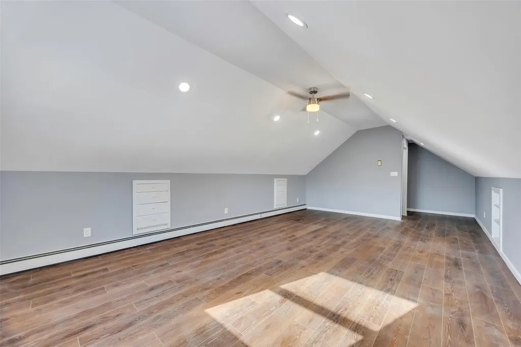 51 Pitchpine Place Medford NY 11763