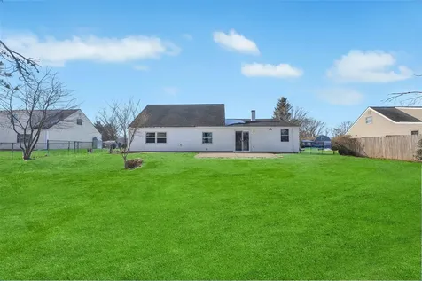 51 Pitchpine Place Medford NY 11763