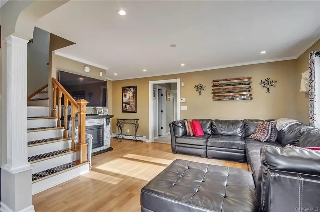 32 Juniper Drive Mahopac NY 10541