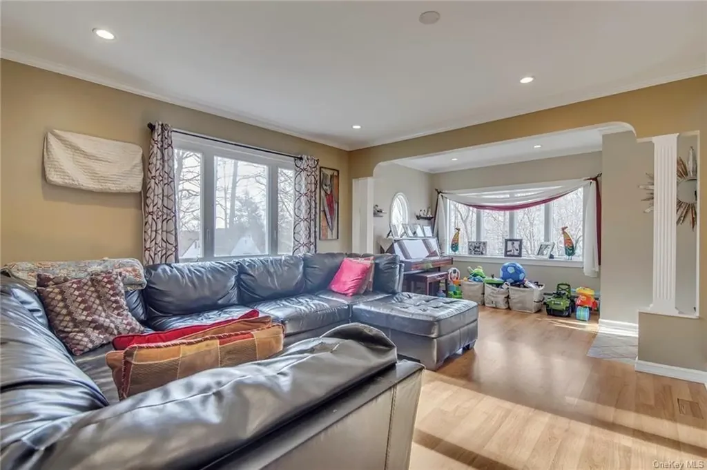 32 Juniper Drive Mahopac NY 10541