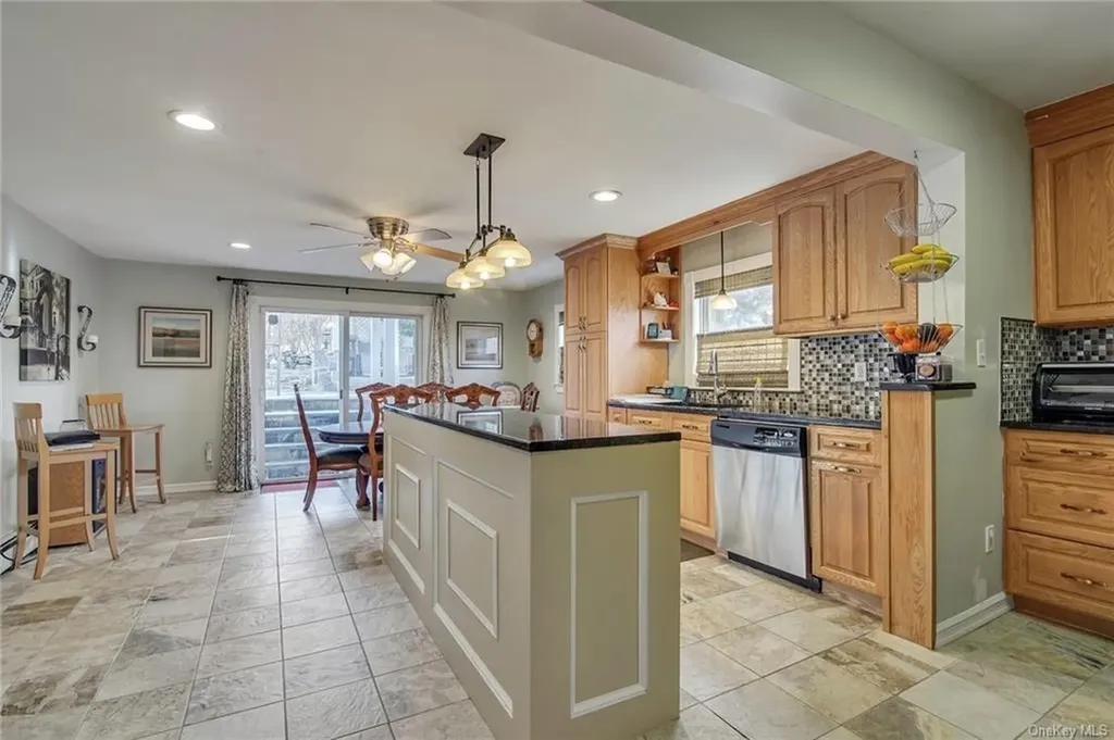 32 Juniper Drive Mahopac NY 10541