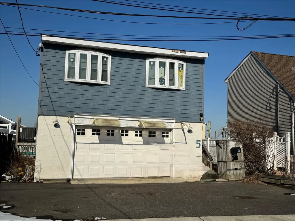5 Washington Place Baldwin NY 11510